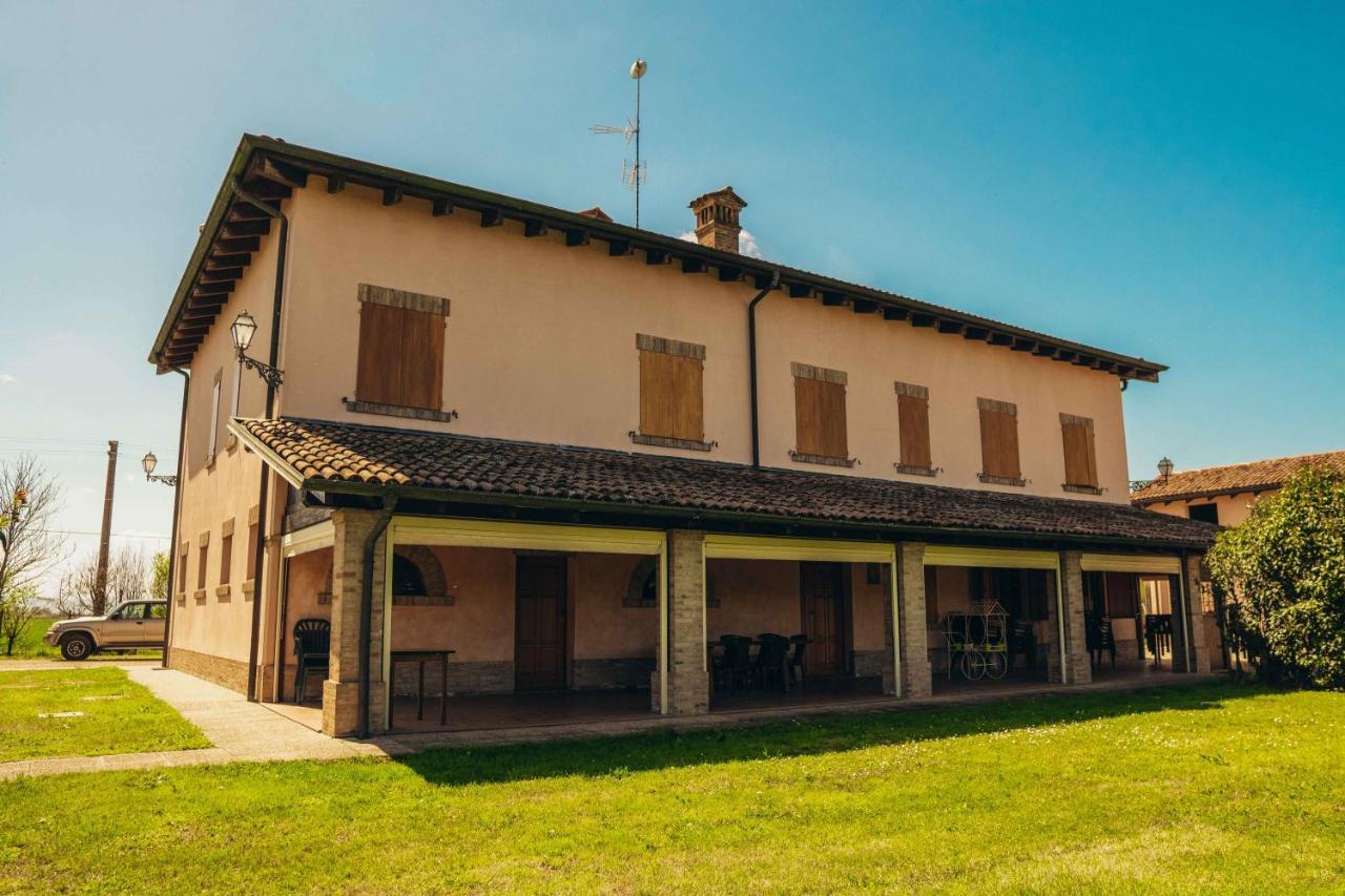 Agriturismo Garzole Кастелфранко Емилия Екстериор снимка